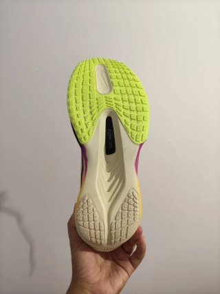 T47 Nike Zoom Fly 6 Naranja/Amarillo