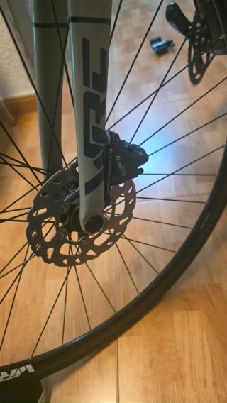 Bicicleta de carretera azul WRC