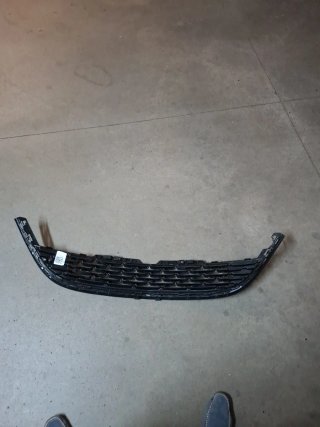 Grelha frontal Opel Astra J