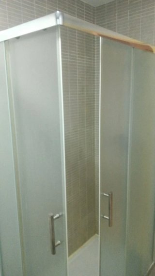 Mampara de ducha cristal y metal