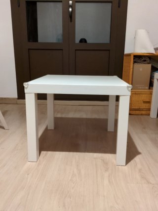 Mesa auxiliar Ikea Lack blanca