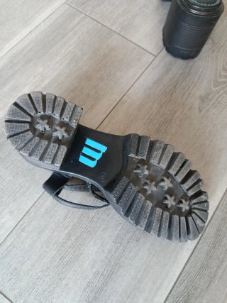 Sandalias Mustang Negras Plataforma