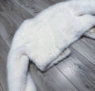 Chaqueta Corta de Pelo Sintético Blanca