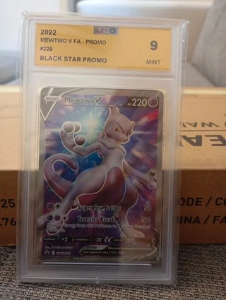 Pokémon Mewtwo V Full Art Promo SWSH229 Black...
