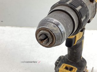 taladro a bateria dewalt dcd996
