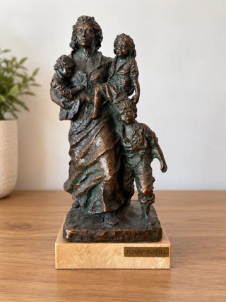 Figura de Bronce Josep Bofill