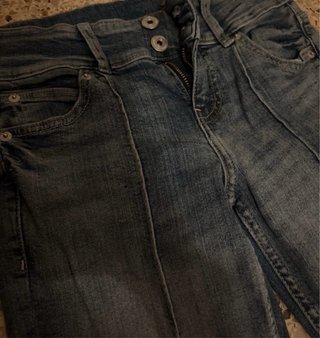 Pantalones vaqueros campana azul claro