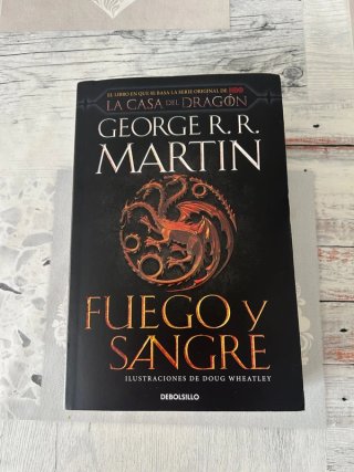 Fuego y sangre George R. R. Martin | Debolsillo