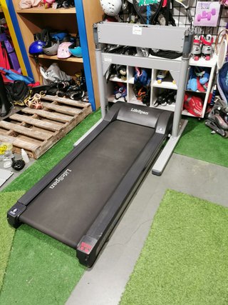 LifeSpan TR1200. Cinta de andar con escritorio.