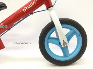 bicicleta niño btwin no tiene
