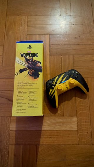 Mando DualSense Marvel Wolverine