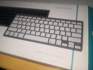 New 1Life Bluetooth Keyboard – Portuguese Layout