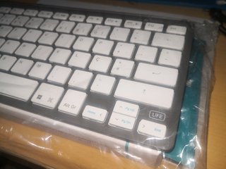 New 1Life Bluetooth Keyboard – Portuguese Layout