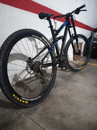 Bicicleta de Montaña Doble Suspensión