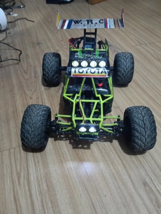 Coche RC Dynamite 380