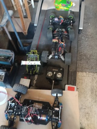 Coche RC Dynamite 380