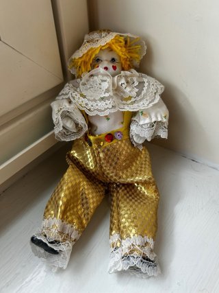 Tris di clown in porcellana da collezione