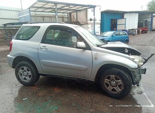 Centralita motor 8865042130 toyota rav 4 ii 517925