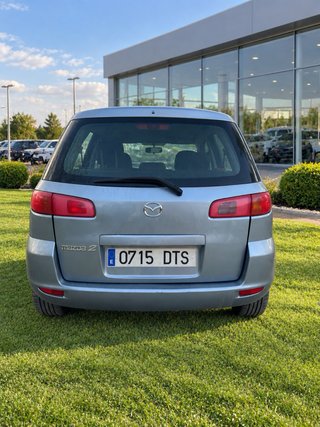 Mazda 2 2005