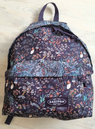 Mochila Eastpak x Liberty London