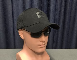 Gorra TRUCKER Negra con Tela Perforada