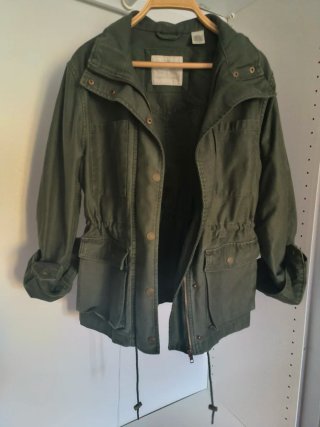 Parka Levi's verde militar mujer