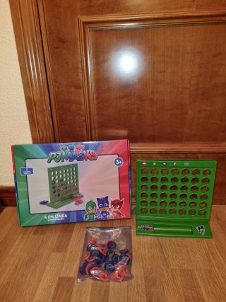 Juego 4 en Línea PJ Masks