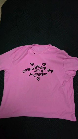 Camiseta rosa Bad Bunny Benito Antonio Zara L