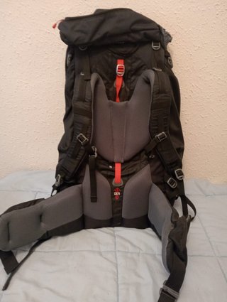 Mochila Ferrino 100L trekking/alpinismo