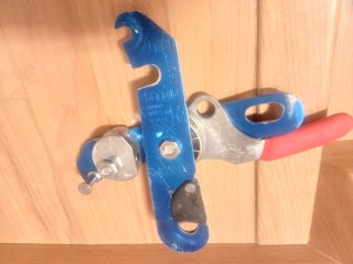 Petzl Stop para descenso
