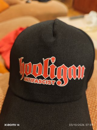 Gorra Hooligan Antifascista Negra NUEVA