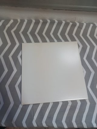 Lote azulejos y piezas parquet