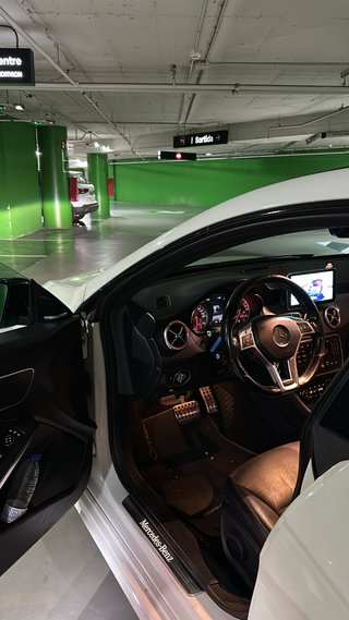 Mercedes-Benz Clase CLA 2015