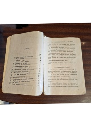Máquina de coser antigua Sigma Modelo A (Años 40)