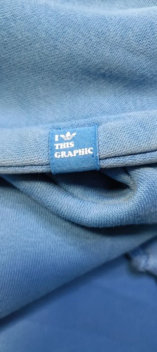 Sudadera azul con firma estampada