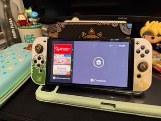 Nintendo Switch OLED.