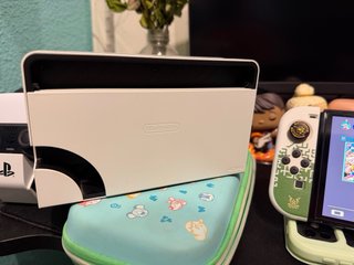 Nintendo Switch OLED.