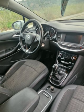 Opel Astra 2016