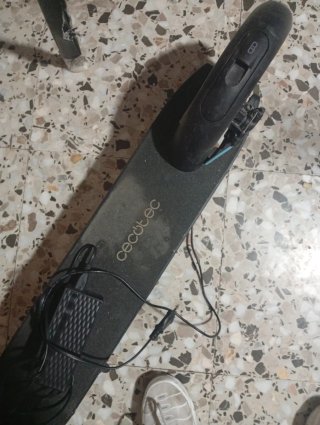 Patinete Eléctrico con Cargador