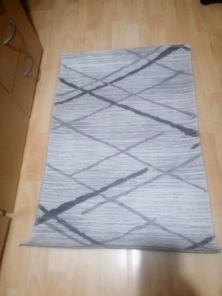Alfombra con diseño geométrico