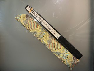 Abanico de tela de 33 cm con Funda print tipo Etro