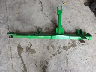 Barra de tiro desplazable para tractor