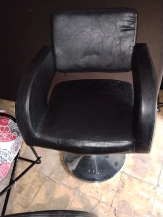2 Sillones de Peluquería Negros