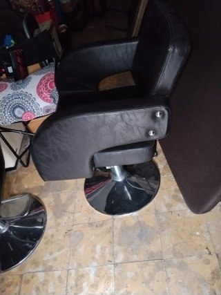 2 Sillones de Peluquería Negros