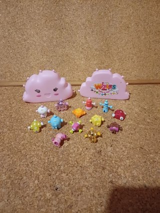 Caixa com figuras Wizies