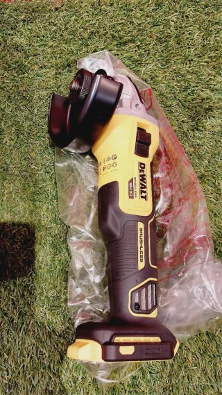 AMOLADORA DEWALT 18V DCG405NT 2A OPORTUNITAT