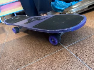Monopatín con Diseño Morado