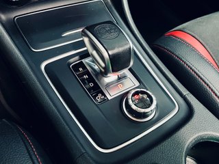 Mercedes-Benz Clase CLA 45 AMG 381CV 2016