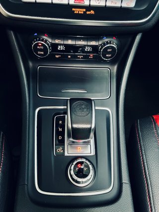 Mercedes-Benz Clase CLA 45 AMG 381CV 2016