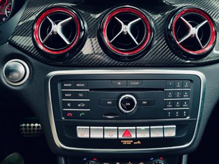 Mercedes-Benz Clase CLA 45 AMG 381CV 2016